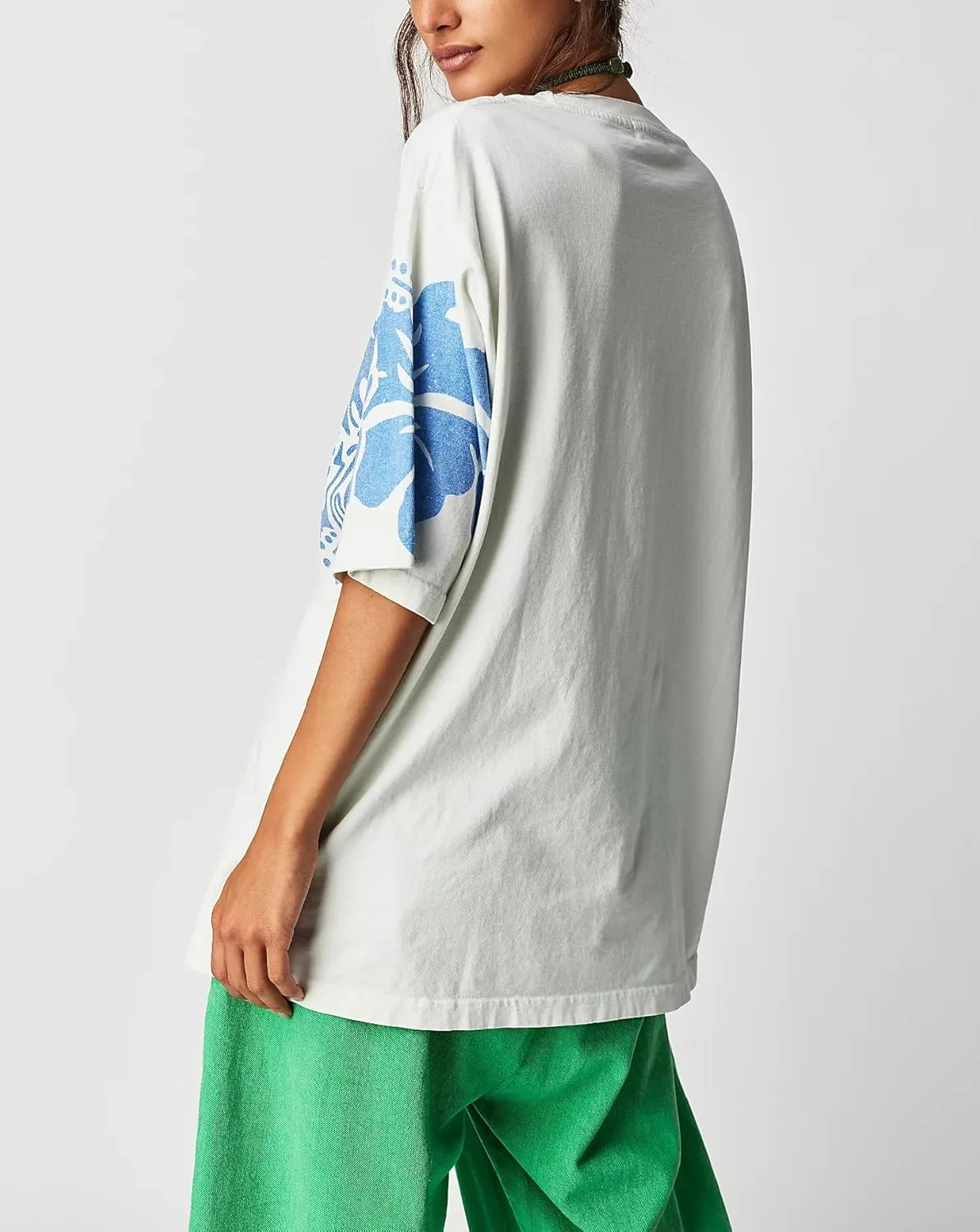 Women Oversized Graphic Print Graffiti Short Sleeve Crew Neck Streetwear T-Shirts Y2k Going Out Tops Aesthetic Tee